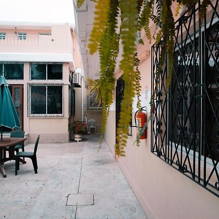 Urdesa Suites Hotel Гуаякуил Екстериор снимка
